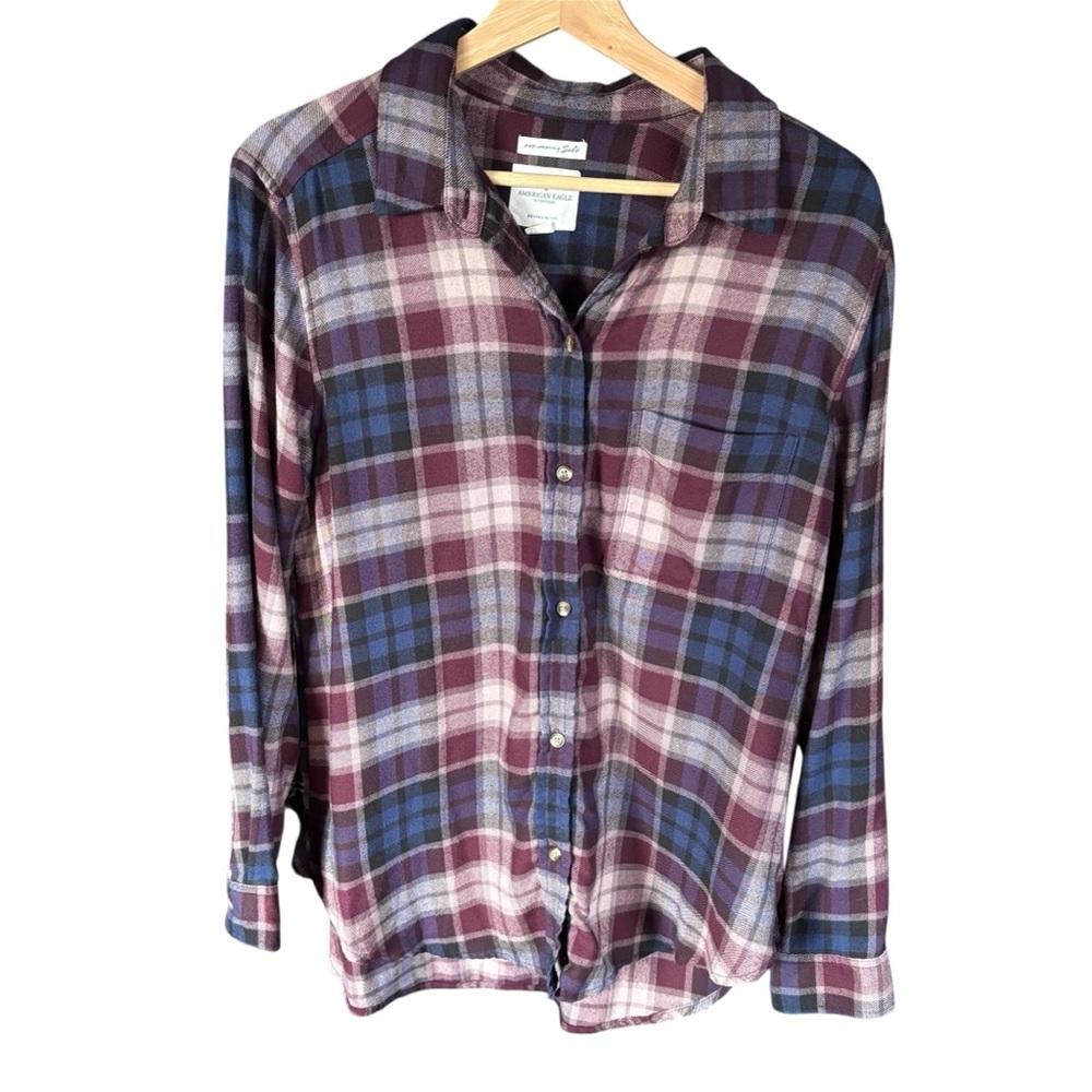 💙💙American Eagle Blue and Burgundy Plaid Boyfriend Fit Button-Up Shirt